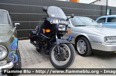 Moto Guzzi 850 T5
Carabinieri
EI 260976
Club Alfisti in Pattuglia
Parole chiave: Moto Guzzi 850 T5_EI260976