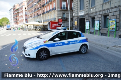 Peugeot 208
Polizia Municipale Napoli
Parole chiave: Peugeot 208