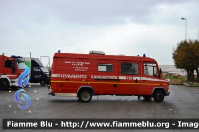 Mercedes-Benz Vario 612D
Vigili del Fuoco
Comando Provinciale di Bari
Gruppo Operativo Speciale
Rilevamento Radioattività
VF 20740
Parole chiave: Mercedes-Benz Vario 612D_VF20740