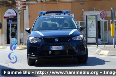 Seat Arona
Polizia Locale
Comune di Giovinazzo (Ba)
Auto 1
allestimento Ciabilli
Parole chiave: Seat Arona