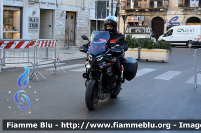 Yamaha Tracer 9
Carabinieri
Nucleo Operativo Radiomobile
allestimento Elevox
CC A7490
Parole chiave: Yamaha Tracer 9_CCA7490