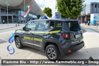 Jeep Renegade restyle
Guardia di Finanza
Allestimento NCT Nuova Carrozzeria Torinese
Decorazione Grafica Artlantis
GdiF 898 BN
Parole chiave: Jeep Renegade_restyle_GdiF898BN