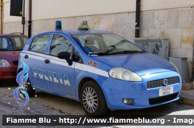 Fiat Grande Punto
Polizia di Stato
Servizio Aereo
POLIZIA H0144
Parole chiave: Fiat Grande Punto_POLIZIAH0144