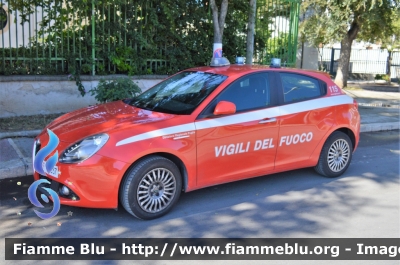 Alfa Romeo Nuova Giulietta restyle
Vigili del Fuoco
Direzione Regionale Puglia
VF 27937
Parole chiave: Alfa-Romeo Nuova Giulietta_restyle_VF27937