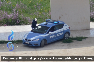 Seat Leon III serie restyle
Polizia di Stato
Squadra Volante
Allestimento NCT Nuova Carrozzeria Torinese
Decorazione Grafica Artlantis
POLIZIA M3379
Parole chiave: Seat Leon_III serie_restyle_POLIZIAM3379