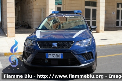 Seat Arona
Polizia Locale
Comune di Giovinazzo (Ba)
Auto 1
allestimento Ciabilli
Parole chiave: Seat Arona