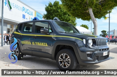 Jeep Renegade restyle
Guardia di Finanza
Allestimento NCT Nuova Carrozzeria Torinese
Decorazione Grafica Artlantis
GdiF 898 BN
Parole chiave: Jeep Renegade_restyle_GdiF898BN