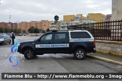 Tata Xenon
Polizia Locale Molfetta
Nucleo Protezione Civile
POLIZIA LOCALE YA 061 AA
Parole chiave: Tata Xenon_POLIZIALOCALEYA061AA