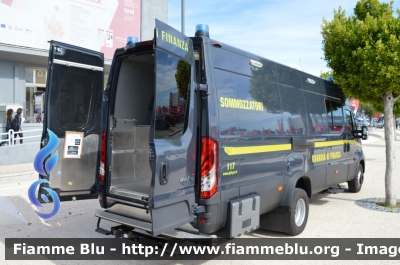 Iveco Daily VI serie
Guardia di Finanza
Nucleo Sommozzatori
Allestimento GB Barberi
GdiF 570 BN
Parole chiave: Iveco Daily_VI serie_GdiF570BN