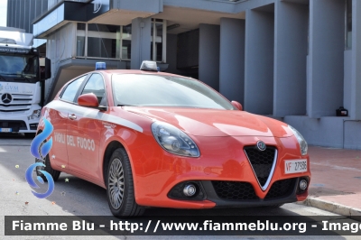 Alfa Romeo Nuova Giulietta restyle
Vigili del Fuoco
Direzione Regionale Puglia
VF 27936
Parole chiave: Alfa-Romeo Nuova Giulietta_restyle_VF27936