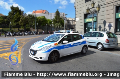 Peugeot 208
Polizia Municipale Napoli
Parole chiave: Peugeot 208