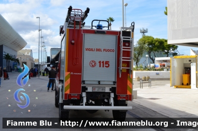 Iveco Daily 55S17 4x4 IV serie restyle
Vigili del Fuoco
Comando Provinciale di Bari
Colonna Mobile Regionale
Polisoccorso allestimento Iveco-Magirus
VF 27189
Parole chiave: Iveco Daily 55S17 4x4_IV serie_restyle_VF27189