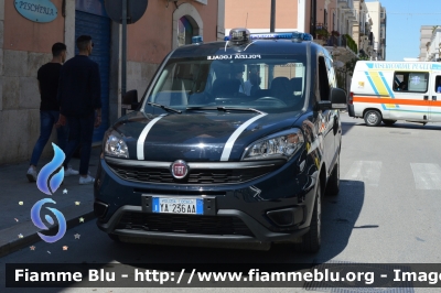 Fiat Doblò IV serie
Polizia Locale
Comune di Trani (BT)
POLIZIA LOCALE YA 236 AA
Parole chiave: Fiat Doblò_IV serie_POLIZIA LOCALEYA236AA