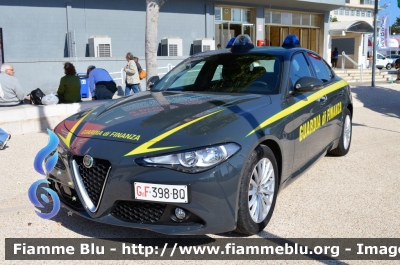 Alfa Romeo Nuova Giulia
Guardia di Finanza
Allestimento FCA
GdiF 398 BQ
Parole chiave: Alfa-Romeo Nuova Giulia_GdiF398BQ