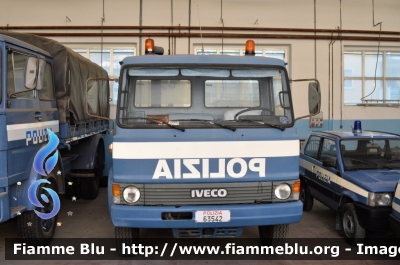 Iveco 100-13
Polizia di Stato
Carro soccorso
Allestimento Isoli
POLIZIA 63542
Parole chiave: Iveco 100-13_POLIZIA63542