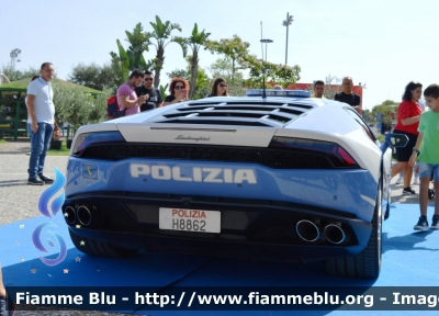 Lamborghini Huracan LP 610-4
Polizia Di Stato
Polizia Stradale
Allestimento Lamborghini
Decorazione Grafica Artlantis
POLIZIA H8862
Parole chiave: Lamborghini Huracan LP 610-4_POLIZIAH8862