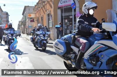 Yamaha FJR 1300 II serie
Polizia di Stato
Polizia Stradale
Allestimento Elevox
in scorta al Giro d'Italia 2020
Parole chiave: Yamaha FJR 1300_II serie