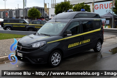 Fiat Doblò IV serie
Guardia Di Finanza
Servizio Cinofili
GdiF 190 BQ
Parole chiave: Fiat Doblò_IV serie_FieraDelLevante2024_GdiF190BQ