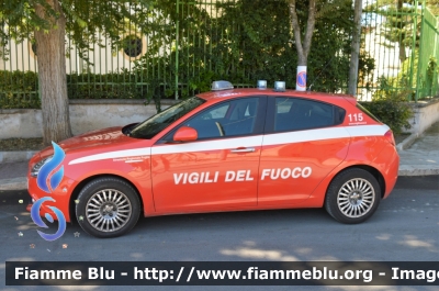 Alfa Romeo Nuova Giulietta restyle
Vigili del Fuoco
Direzione Regionale Puglia
VF 27937
Parole chiave: Alfa-Romeo Nuova Giulietta_restyle_VF27937