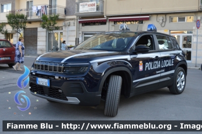 Jeep Avenger
Polizia Locale
Comune di Trani (BT)
POLIZIA LOCALE YA 341 AE
Allestimento Futura Veicoli Speciali
Parole chiave: Jeep Avenger