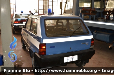 Fiat Panda 4x4 II serie 
Polizia di Stato
POLIZIA 78791

Automezzo Storico conservato presso Autocentro di Foggia
Parole chiave: Fiat Panda 4x4_II serie _POLIZIA78791