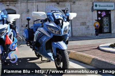 Yamaha FJR 1300 II serie
Polizia di Stato
Polizia Stradale
Allestimento Elevox
POLIZIA G3103
in scorta al Giro d'Italia 2020
Parole chiave: Yamaha FJR 1300_II serie_POLIZIAG3103