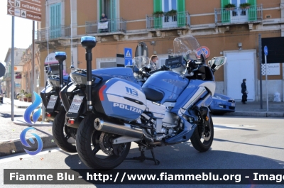 Yamaha FJR 1300 II serie
Polizia di Stato
Polizia Stradale
Allestimento Elevox
POLIZIA G3105
in scorta al Giro d'Italia 2020
Moto "rossa"
Parole chiave: Yamaha FJR 1300_II serie_POLIZIAG3105