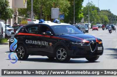 Alfa Romeo Tonale
Carabinieri
Nucleo Operativo Radiomobile
Allestimento FCA
CC EN 956
Parole chiave: Alfa-Romeo Tonale_CCEN956