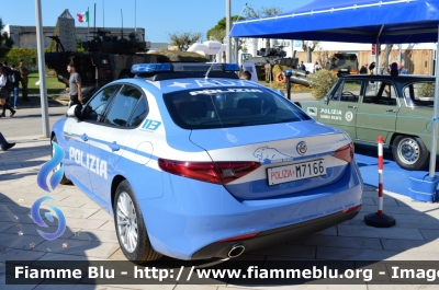 Alfa Romeo Nuova Giulia
Polizia di Stato
Squadra Volante
Allestimento FCA
POLIZIA M7166
Parole chiave: Alfa-Romeo Nuova Giulia_POLIZIAM7166