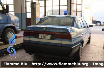 Alfa Romeo 155 II serie
Polizia di Stato
Polizia Stradale
POLIZIA B9904

Automezzo Storico conservato presso Autocentro di Foggia
Parole chiave: Alfa-Romeo 155_II serie_POLIZIAB9904