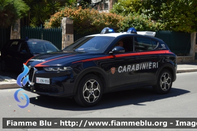 Alfa Romeo Tonale
Carabinieri
Nucleo Operativo Radiomobile
Allestimento FCA
CC EN 956
Parole chiave: Alfa-Romeo Tonale_CCEN956