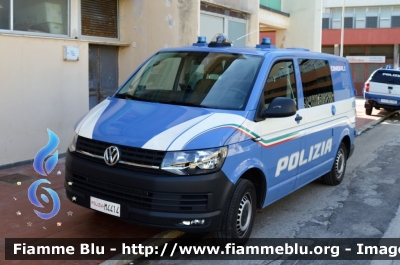 Volkswagen Transporter T6
Polizia di Stato
Unita' Cinofile
Allestimento BAI
POLIZIA M4414
Parole chiave: Volkswagen Transporter T6_POLIZIAM4414