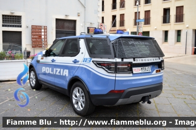 Land Rover Discovery 5
Polizia di Stato
IX Reparto Mobile Bari
Allestimento Elevox
Decorazione Grafica Artlantis
POLIZIA M3840
Parole chiave: Land Rover Discovery 5_POLIZIAM3840