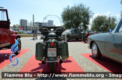 Moto Guzzi V7
Polizia di Stato
Polizia Stradale
Esemplare esposto presso il Museo delle auto della Polizia di Stato
POLIZIA 41067
In esposizione alla Fiera del Levante di Bari
Parole chiave: Moto_Guzzi V7 POLIZIA41067