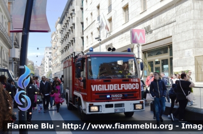 Iveco CityEuroFire 100E21 I serie
Vigili del Fuoco
Comando Provinciale di Napoli
allestimento Iveco-Magirus
VF 19984
Parole chiave: Iveco CityEuroFire 100E21_I serie_VF19984