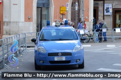 Fiat Grande Punto
Polizia di Stato
POLIZIA H1866
Parole chiave: Fiat Grande Punto_POLIZIAH1866