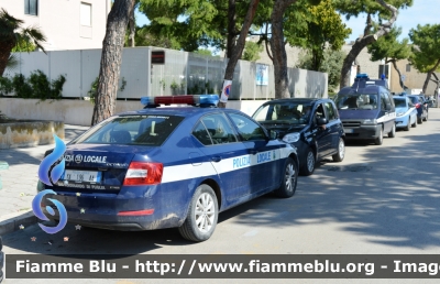 Skoda Octavia IV serie
Polizia Locale
Comune di San Ferdinando di Puglia (Bt)
POLIZIA LOCALE YA 196 AA
Parole chiave: Skoda Octavia_IV serie_POLIZIALOCALEYA196AA_Festa_della_Repubblica_2019