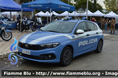 Fiat Nuova Tipo restyle
Polizia di Stato
Polizia Stradale
POLIZIA M7952
Parole chiave: Fiat Nuova Tipo_restyle_FieraDelLevante2024_POLIZIAM7952