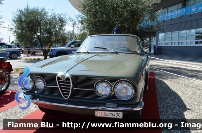 Alfa Romeo 2000 Sprint
Polizia di Stato
Squadra Volante
Esemplare esposto presso il Museo delle auto della Polizia di Stato
POLIZIA 29430
In esposizione alla Fiera del Levante di Bari
Parole chiave: Alfa_Romeo 2000_Sprint POLIZIA29430