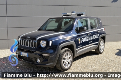 Jeep Renegade restyle
Polizia Locale
Comune di Bari
POLIZIA LOCALE YA 950 AL
allestimento DMC Custom Tailored
Parole chiave: Jeep Renegade_restyle_POLIZIALOCALEYA950AL