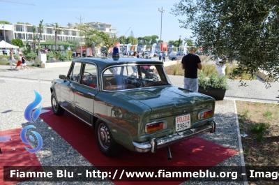 Alfa Romeo Giulia Super 1.6
Polizia di Stato
Squadra Volante
POLIZIA 39847
In esposizione alla Fiera del Levante di Bari
Parole chiave: Alfa Romeo Giulia Super 1.6_POLIZIA 39847