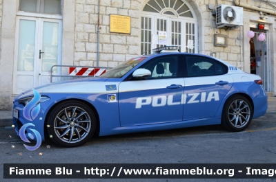 Alfa Romeo Nuova Giulia Q4
Polizia di Stato
Polizia Stradale
POLIZIA M2700
in scorta al Giro d'Italia 2020
Parole chiave: Alfa-Romeo Nuova Giulia Q4_POLIZIAM2700