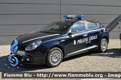 Alfa Romeo Nuova Giulietta restyle
Polizia Locale
Comune di Bari
POLIZIA LOCALE YA 325 AF
Parole chiave: Alfa-Romeo Nuova Giulietta_restyle_POLIZIALOCALEYA325AF