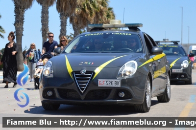 Alfa Romeo Nuova Giulietta
Guardia di Finanza
Allestita NCT Nuova Carrozzeria Torinese
Decorazione Grafica Artlantis
GdiF 526 BK
Parole chiave: Alfa-Romeo Nuova Giulietta_GdiF526BK