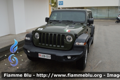 Jeep Wrangler J8
Marina militare
Brigata “San Marco”
MM EB 317
Parole chiave: Jeep Wrangler J8_FieraDelLevante2024_MMEB317