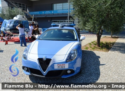 Alfa Romeo Nuova Giulietta restyle
Polizia di Stato
Reparto Prevenzione Crimine
Allestita NCT Nuova Carrozzeria Torinese
POLIZIA M1369
Parole chiave: Alfa-Romeo Nuova Giulietta_restyle_POLIZIAM1369