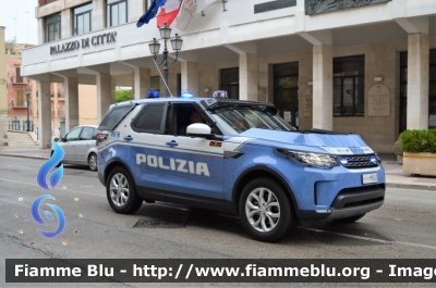 Land Rover Discovery 5
Polizia di Stato
IX Reparto Mobile Bari
Allestimento Elevox
Decorazione Grafica Artlantis
POLIZIA M3840
Parole chiave: Land Rover Discovery 5_POLIZIAM3840