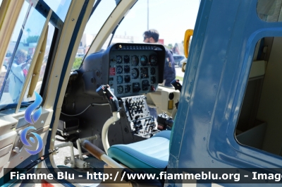 Agusta Bell AB 206
Polizia di Stato
Servizio Aereo
PS-69

In esposizione alla Fiera del Levante di Bari
Parole chiave: Agusta Bell AB 206_PS69