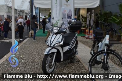 Piaggio Liberty
Polizia Locale
Comune di Bari
POLIZIA LOCALE YA 03994
Parole chiave: Piaggio Liberty_FieraDelLevante2024_POLIZIALOCALEYA03994