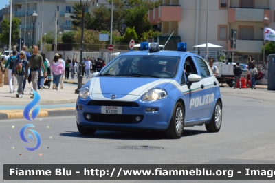 Fiat Punto VI serie
Polizia di Stato
Allestimento NCT Nuova Carrozzeria Torinese
Decorazione Grafica Artlantis
POLIZIA N5339
Parole chiave: Fiat Punto_VI serie_POLIZIAN5339